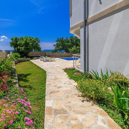 Bella Adria Apartmani Dramalj Buitenkant foto