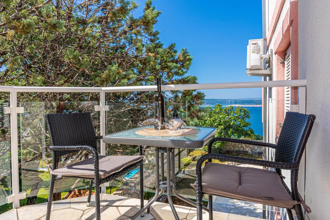Bella Adria Apartmani Dramalj Buitenkant foto