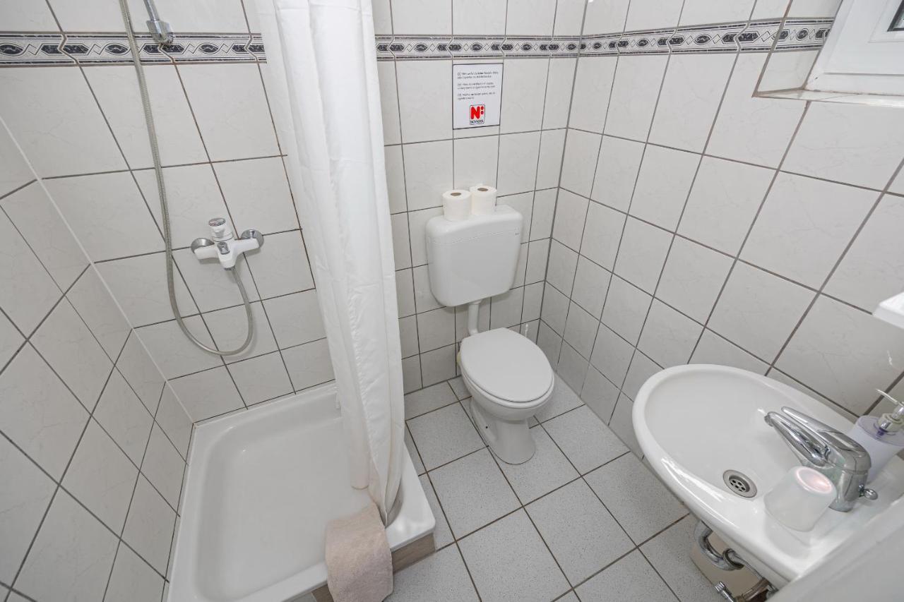 Bella Adria Apartmani Dramalj Buitenkant foto