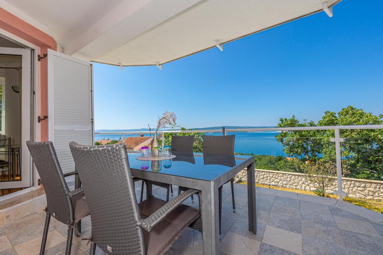 Bella Adria Apartmani Dramalj Buitenkant foto